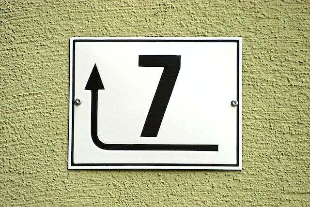 7つ